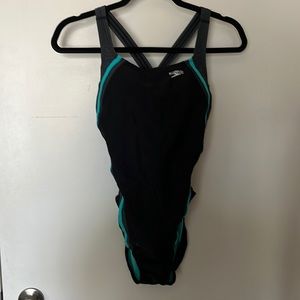 Speedo one piece bathing suit size 10
